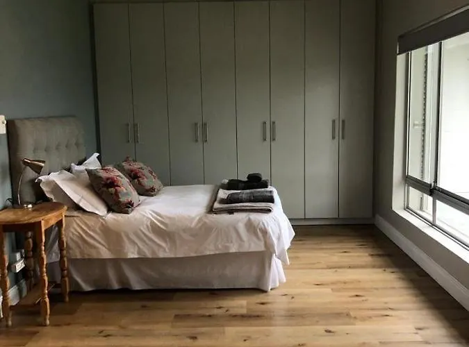 Kortrijk Paarl Self Catering